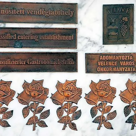 Tekergő és étterem *