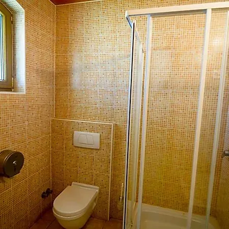Tekergő és étterem Motel Velence