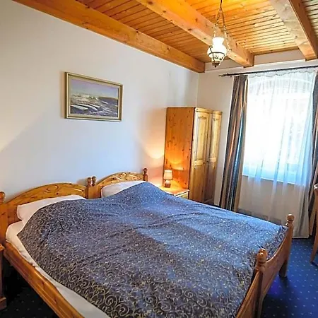 Tekergő és étterem Motel